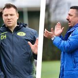 Daniel Nilkowski (r) jubelt, während Dennis Hasecke nachdenklich ist nach dem 2:4 der Spvg Schwerin gegen BW Huckarde.