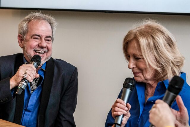 Helmut Zerlett, Musiker und Komponist, mit Grimme-Ehrenpreisträgerin Maren Kroymann
