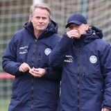 Der FC-Präsident Uwe Blase (l) hat die Nachfolge von Coach Michael Wurst (r) festgelegt: Trainer-Duo übernimmt beim FC Castrop-Rauxel das Ruder.