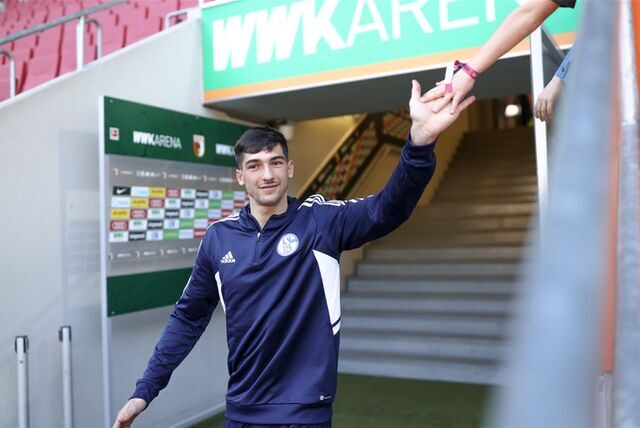 Leo Greiml wird gegen Leverkusen für den verletzten Moritz Jenz auflaufen.