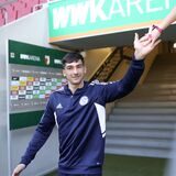 Leo Greiml wird gegen Leverkusen für den verletzten Moritz Jenz auflaufen.