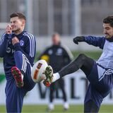 Zu hartes Training beim S04? (v. l.) Tom Krauß und Marcin Kaminski in Aktion.