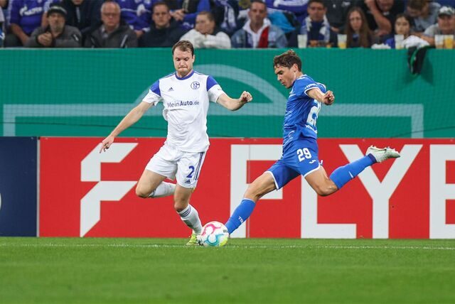 Thomas Ouwejan im Spiel gegen die TSG 1899 Hoffenheim.