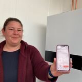 Mit dieser App können Kunden ihre Wärmepumpe einstellen und Daten ablesen. Sabrina Tschöke schaltet sich damit zu und analysiert Störungen, wenn Kunden ihr Einverständnis geben.