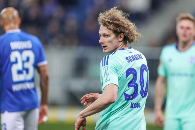 Alex Kral beim Bundesligaspiel gegen die TSG 1899 Hoffenheim.