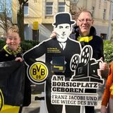 Die Aktiven des „Runden Tisch BVB und Borsigplatz e.V.“: Franz-Josef Ingenmey vom Freundeskreis Hoeschpark, Annette Kritzler von den Borsigplatz VerFührungen, Karsten Haug, Gemeindereferent der Dreifaltigkeitskirche und Isolde Parussel, Leiterin des Hoesch-Museum (v.l.)