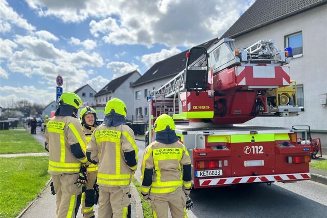 Die Feuerwehr Castrop-Rauxel musste Freitagmittag in eine Wohnstraße in Ickern ausrücken.