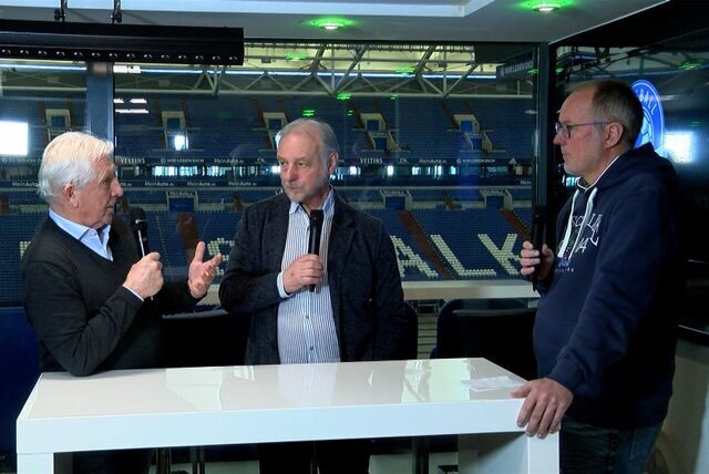 Die Fußball-Legenden Klaus Fischer und Rüdiger Abramczik im Legenden-Talk mit Jörg Seveneick.