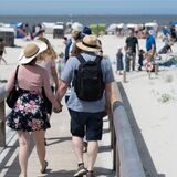 Für 49 Euro mit dem Deutschlandticket von Dortmund an den Strand nach Norddeich. Seit dem 1. Mai ist es möglich.