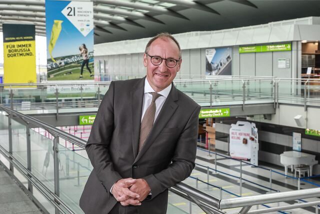 Flughafen-Chef Ludger van Bebber freut sich in Dortmund, dass nach der Corona-Krise wieder geflogen wird. Jetzt hat er eine Osterferien-Bilanz gezogen.