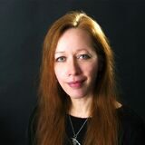 Stefanie Lasthaus lädt am Sonntag, 23. April zu einer Lesung mit Brunch in den Bücherwurm in Datteln.