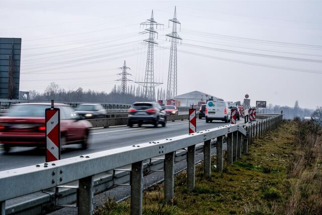 Die A43 im Bereich der Emschertalbrücke bei Recklinghausen.
