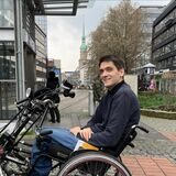 Peter Fricke von der Initiative „Aufbruch Fahrrad Dortmund“ auf der Kampstraße