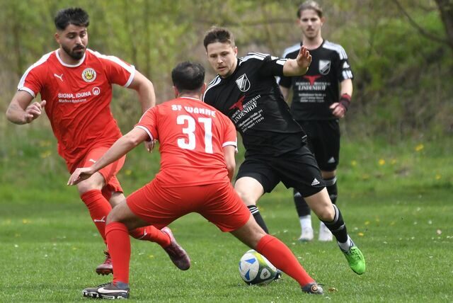 Am Ende deutlich unterlag die SG Victoria/Sportfreunde den SF Wanne II in der Kreisliga A.