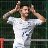Mario Djordic (r) kommt mittlerweile auf 16 Saisontore.