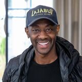 Anthony Sarpong in seinem neuen Restaurant im Erdgeschoss der „Residenz Phoenixsee“ in Dortmund, das der Sternekoch eigentlich jetzt eröffnen wollte.