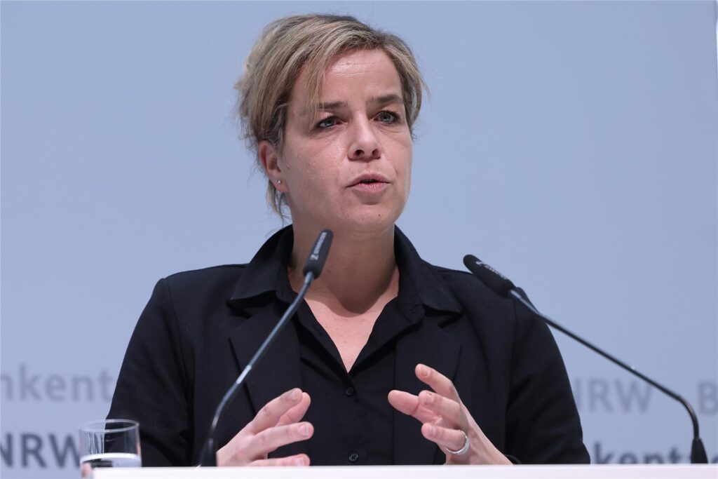 Mona Neubaur, Wirtschaftsministerin von Nordrhein-Westfalen Mona Neubaur, Wirtschaftsministerin von Nordrhein-Westfalen