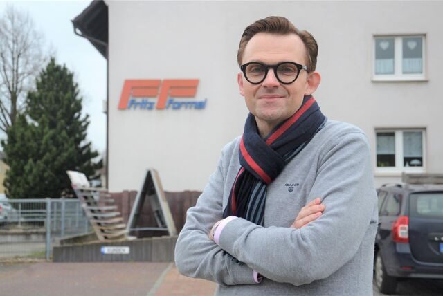 Inhaber Karsten Tobner auf dem Hof seines Baustoffhandels in Castrop-Rauxel.