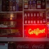 Nach einem bewaffneten Überfall in einem Kiosk in Witten ist der Täter am Bochumer Landgericht verurteilt worden. (Symbolfoto)