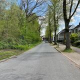 Die Jägerstraße in Richtung Volkspark.