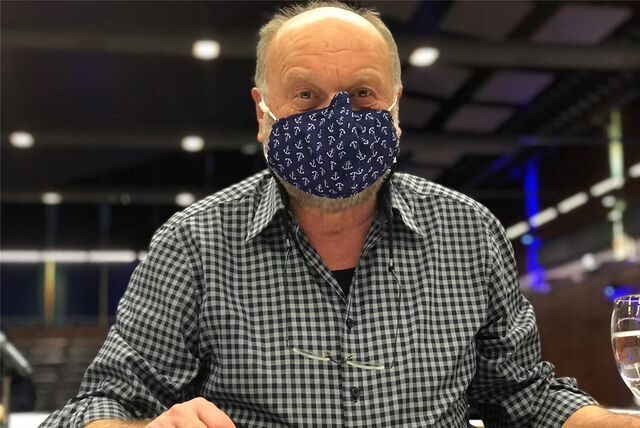 Michael Fritsch zog für die CDU in den Stadtrat ein, der dann erst einmal viel mit der Corona-Pandemie zu tun hatte. Dieses Bild zeigt ihn bei der ersten Sitzung, bei der Maskenpflicht galt.