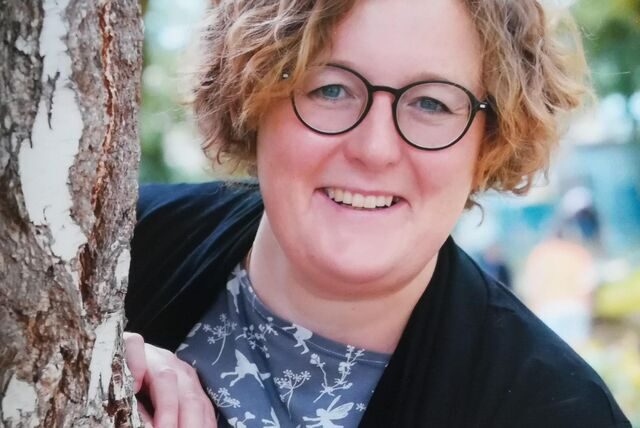 Claudia Stein ist Konrektorin der Marktschule. An der Turnhalle sind Schäden an der Decke aufgetreten.