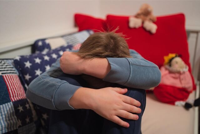 Nach einem Übernachtungsbesuch beklagt ein Junge aus Witten Sex-Übergriffe durch seinen Onkel. Jetzt ist der 62-Jährige verurteilt worden. (Symbolbild)