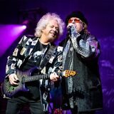 Steve Lukather und Joseph Williams werden mit ihrer Band „Toto“ ebenfalls im Rahmen der „Night of the Proms“ in den Dortmunder Westfalenhallen auftreten.