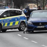 Das Geschehen auf der Leopoldstraße wurde im Rahmen der Ermittlungen aufwendig rekonstruiert. Diese Aufnahme ist während der Rekonstruktion im Januar 2023 entstanden.
