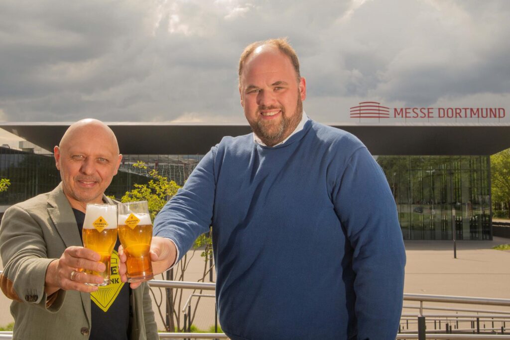 Veranstalter Daniel Sopalla (links) begründet den erneuten Umzug der Veranstaltung: „Unserer Meinung nach gehört das Bierfestival in die Innenstadt.“