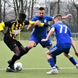 Der BV Herne-Süd kann gegen den RSV Holthausen den Aufstieg klarmachen. Verfolgera VfB Habinghorst (blau) hofft auf Schützenhilfe des RSV.