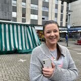 Sandra Bindl auf dem Hertener Marktplatz.