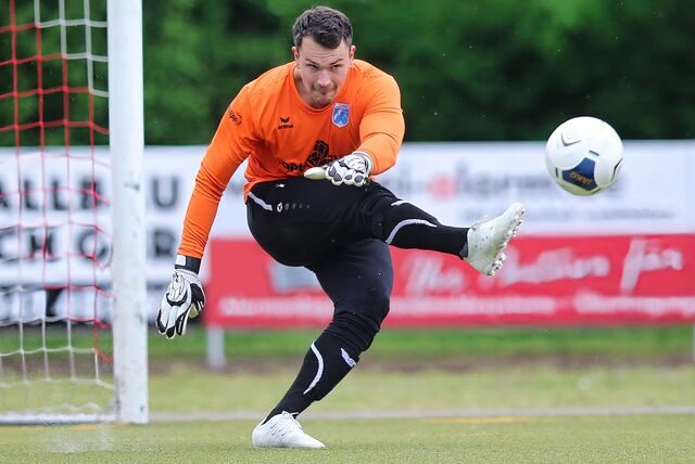 Keeper Frederic Westergerling und sein SV Wacker Obercastrop treffen im Abstiegskampf auf den Tabellenvorletzten der Westfalenliga, TuS Hordel.