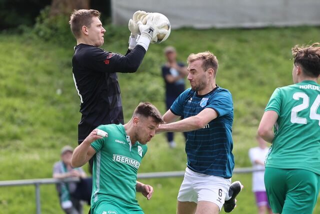 In der Westfalenliga zog der SV Wacker Obercastrop gegen die DJK TuS Hordel mit 1:2 den Kürzeren.