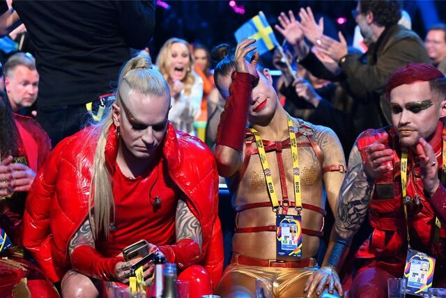 Lord Of The Lost aus Deutschland reagieren während der Abstimmung beim Finale des 67. Eurovision Song Contest (ESC) in der M&S Bank Arena.