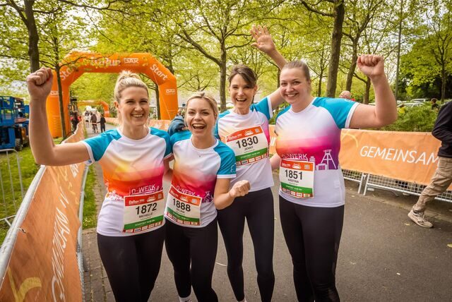 Mehrere Tausend Teilnehmerinnen und Teilnehmer gingen beim Firmenlauf B2Run auf die Strecke.