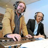 Bernd Schaarmann an einem Mischpult.