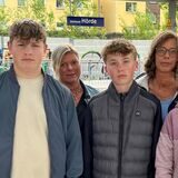 Die vier Teenager Lucia Schulz (14), Ben Röttchen (13), Nico Reinke (14) und Lasse Palberg (13) aus Dortmund landeten wegen einer Bahn-Panne in Fröndenberg. Die Eltern der Jugendlichen waren in Sorge.