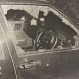 Mordanschlag der IRA auf Heidi Hazell in Unna-Massen am 7. September 1989: Mit einem AK-47-Sturmgewehr (Kalaschnikow) hatte der Täter 14 Kugeln durch Scheibe und Karosserie des rechtsgelenkten Saab 9000i von Hazells Mann geschossen.