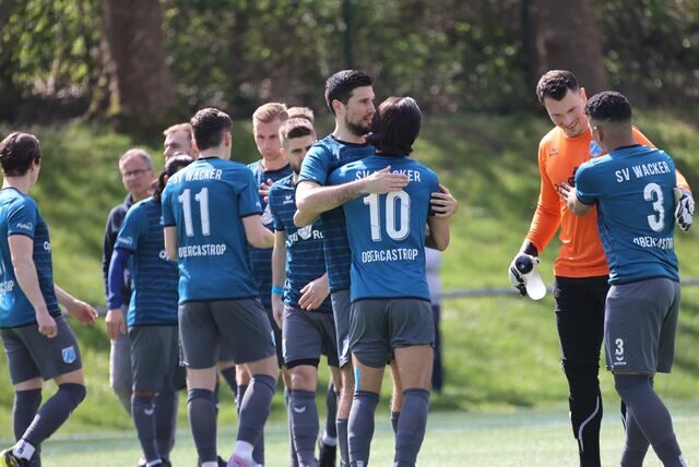 Großen Zusammenhalt haben im vergangenen halben Jahr die Westfalenliga-Fußballer von Wacker Obercastrop bewiesen.