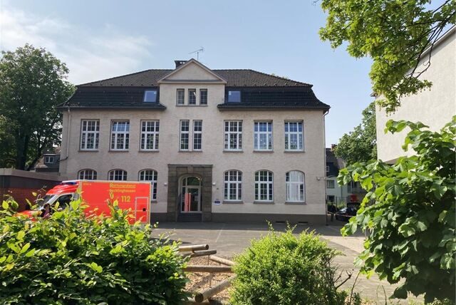 Der Schulhof der Marienschule in Recklinghausen: Hier wurde am Montag (22.5.) eine Frauenleiche entdeckt.