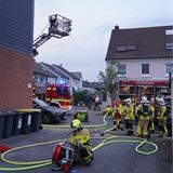 Die Feuerwehr wurde am Sonntag zu einem Kellerbrand an der Bodelschwingher Straße gerufen.