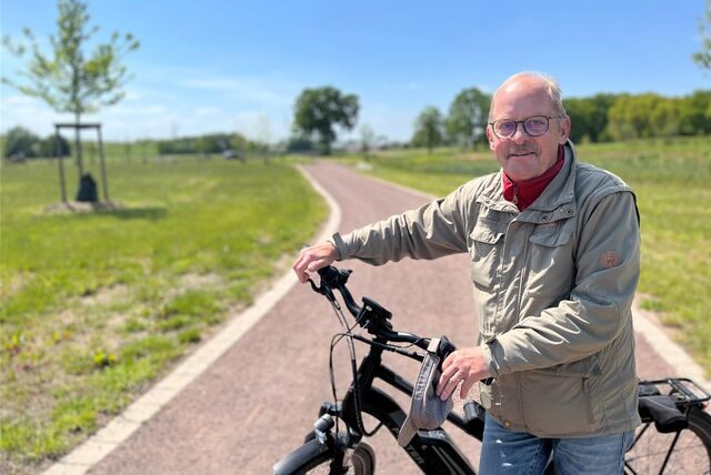 Werner Dolata aus Datteln schaute sich am Freitag (19.5.) mit dem Rad das „Emscherland“ an.