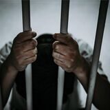 mann hinter gittern