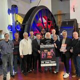 Stellten im Erzschacht AV 4/5 das Extraschicht-Programm für Marl und Recklinghausen vor (v. l.): Frank Czwojdrak, Hans Zillekens, Karl-Heinz Rother (alle Erzschachtfreunde im Heimatverein Marl), Janosz Turon (Marketing Stadt Marl), Bürgermeister Werner Arndt, Michael Heyder (Erzschachtfreunde), Hanswalter Dobbelmann (Geschäftsführer Zeitreise Strom RE), Tanja Soschinski (Vorsitzende der IGBCE-Ortsgruppe Drewer 2), Michael Kloßek (Ruhrpott-Musical) und Klaus Gülzau (Trainingsbergwerk RE).