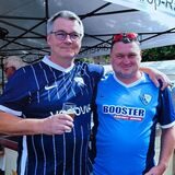 Gute Nachbarn und Freunde und im tiefen Herzen Fans des VfL Bochum: die beiden Obercastroper Willi Bols und Elmar Bök (r.).