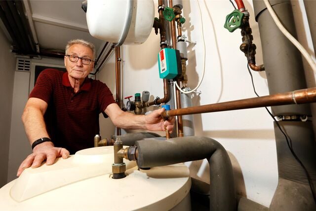 Hans-Uwe Wilhelm aus Methler hat eine Wärmepumpe gekauft und mit 22.000 Euro angezahlt. Ein Jahr nach Vertragsabschluss wurde diese noch nicht geliefert.