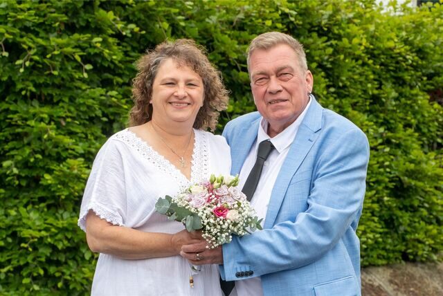 Anke (geborene Wüstemann) und Ralf Dunaj haben am Standesamt in Castrop-Rauxel geheiratet.