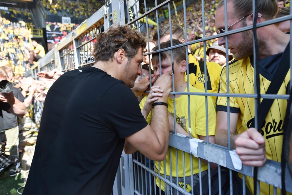 Große Trauer bei den BVB-Profis und Fans.