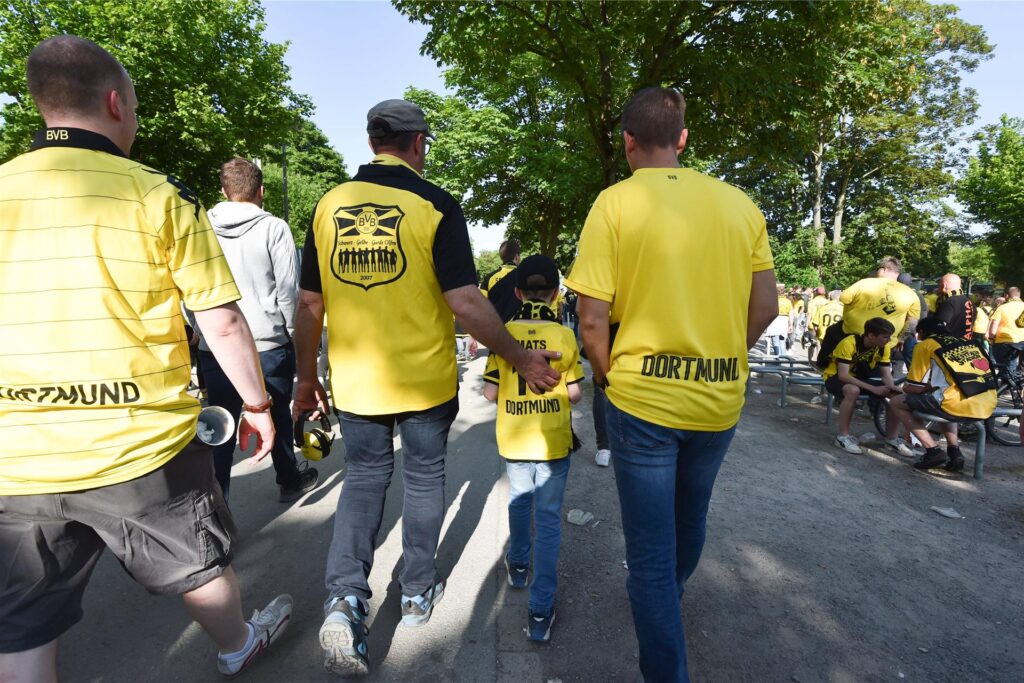 Große Trauer bei den BVB-Profis und Fans.